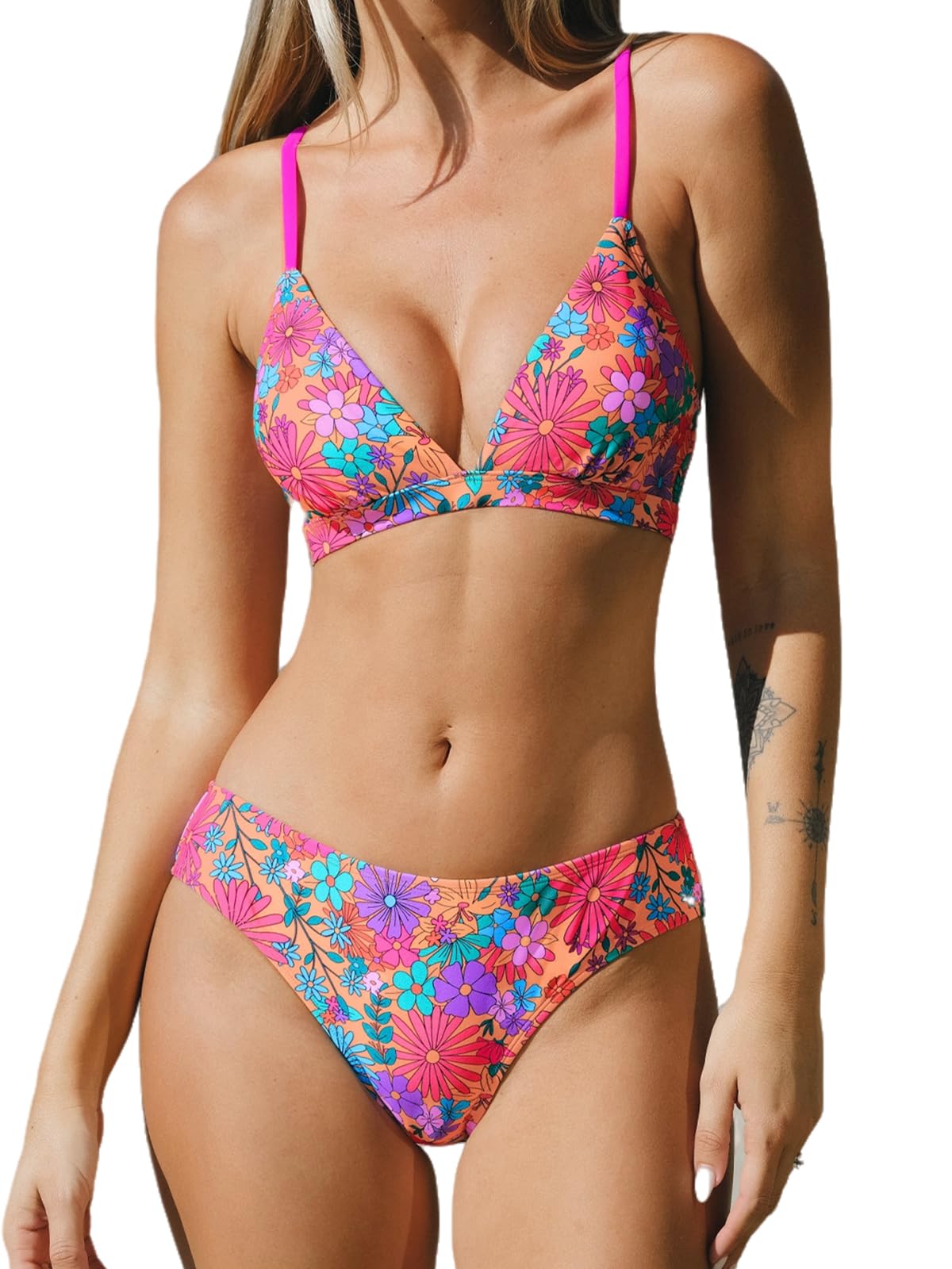 CUPSHE Women's Bikini Set Triangle Contrast Trim Bikini Swimsuit