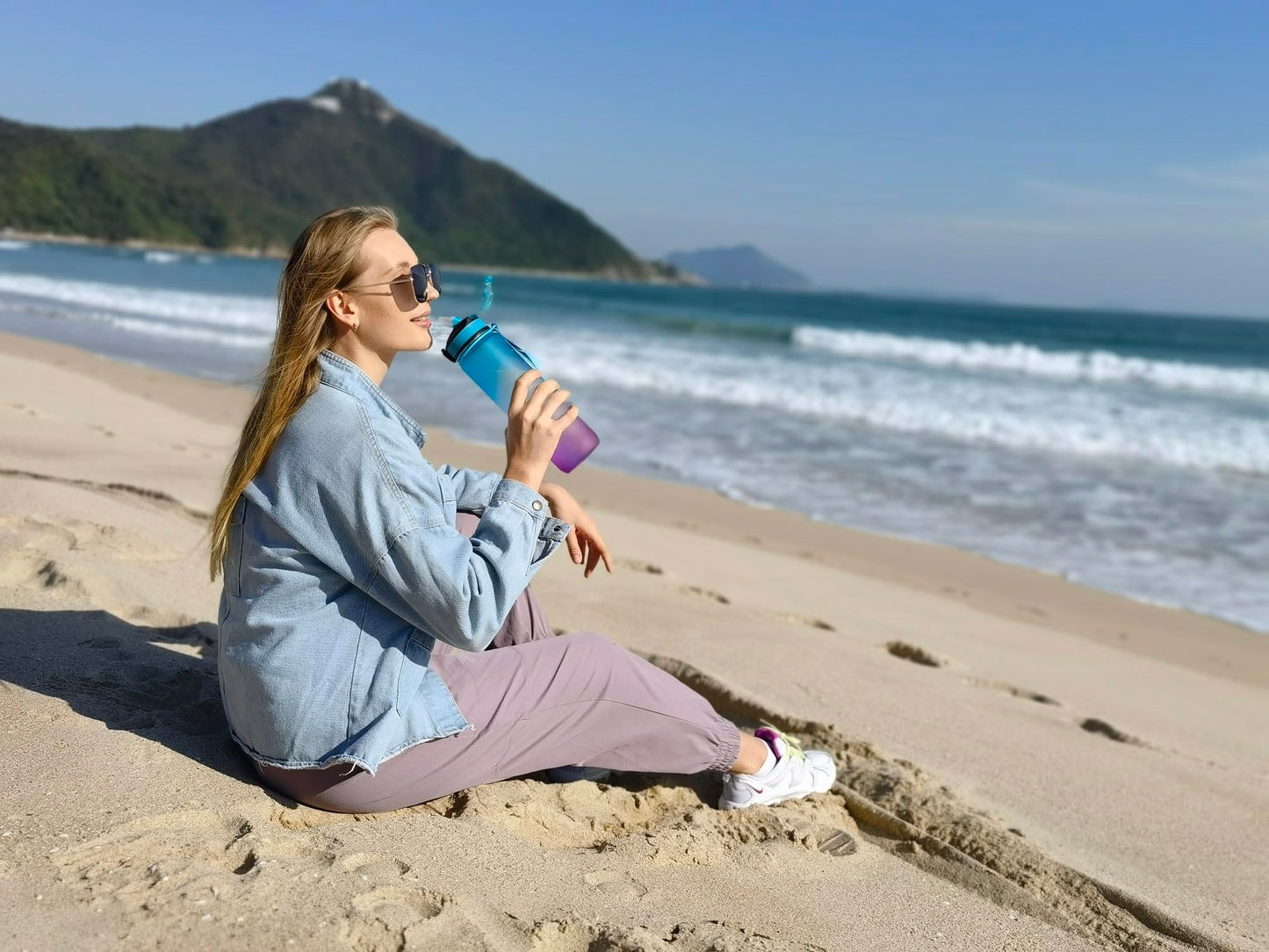 EYQ Water Bottle 1L / 500ML, 16oz / 32oz Leak-Proof Motivational Sports Drinks Bottle with Time Marker, Tritan BPA-Free, Drinking Waterbottles for Fitness, School, Gym, Outdoor Sports