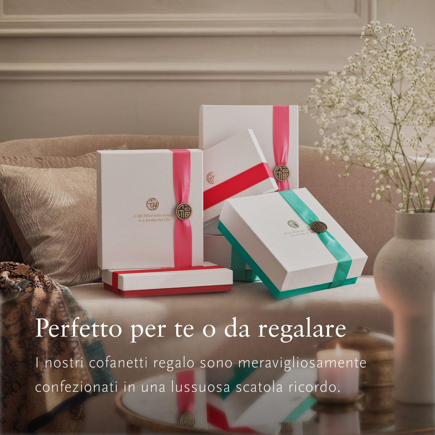RITUALS Gift Set The Ritual of Sakura Small - Home and Skincare Products Enriched with Cherry Blossom and Rice Milk - Bath Gift Box with Renewing Properties