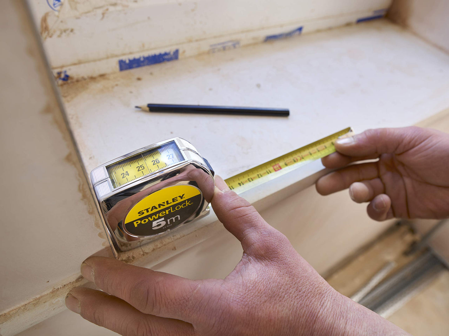 Stanley 033932 Powerlock Tape 5m Top Reader