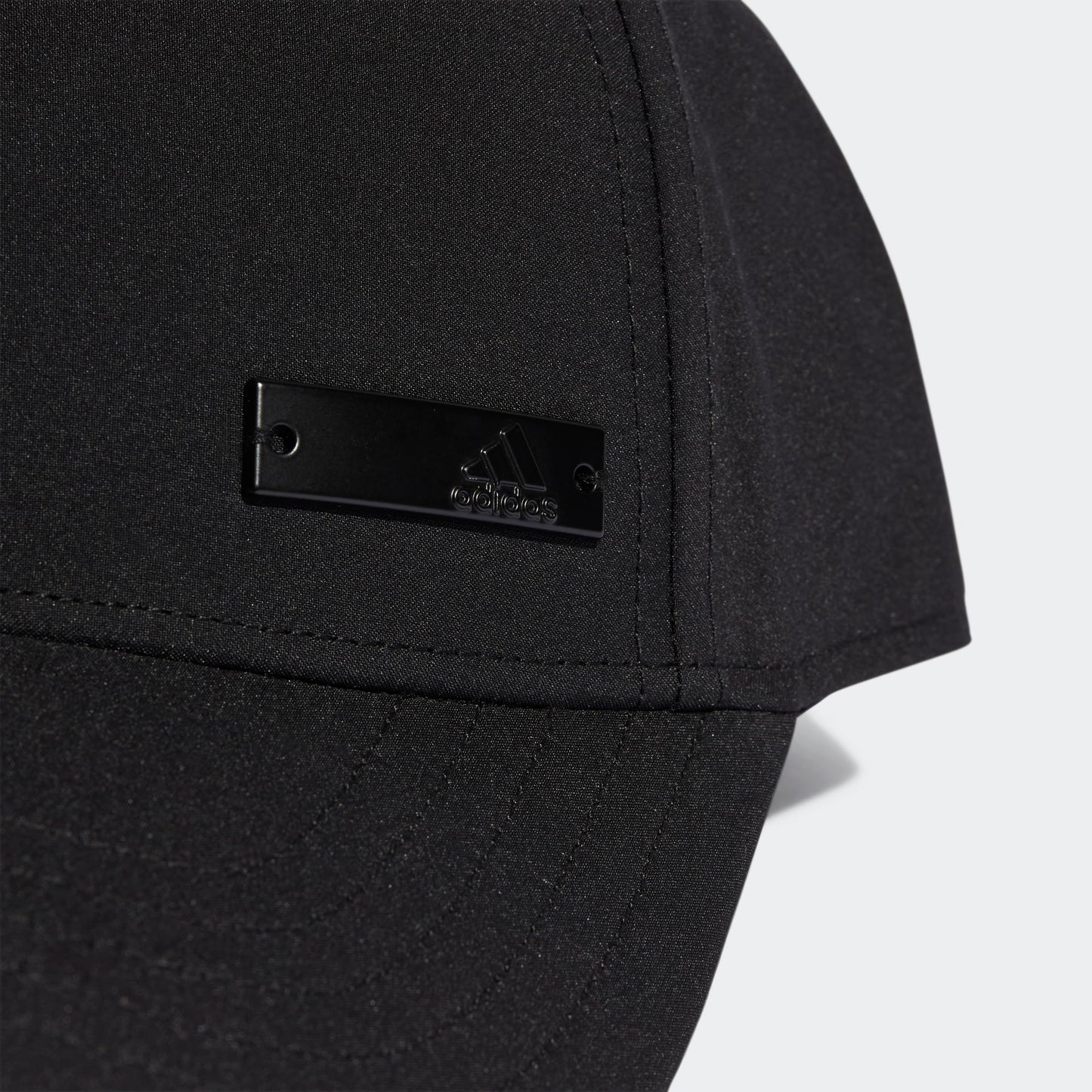 adidas Women's Metal Badge Lightweight Baseball Cap Baseball Cap
