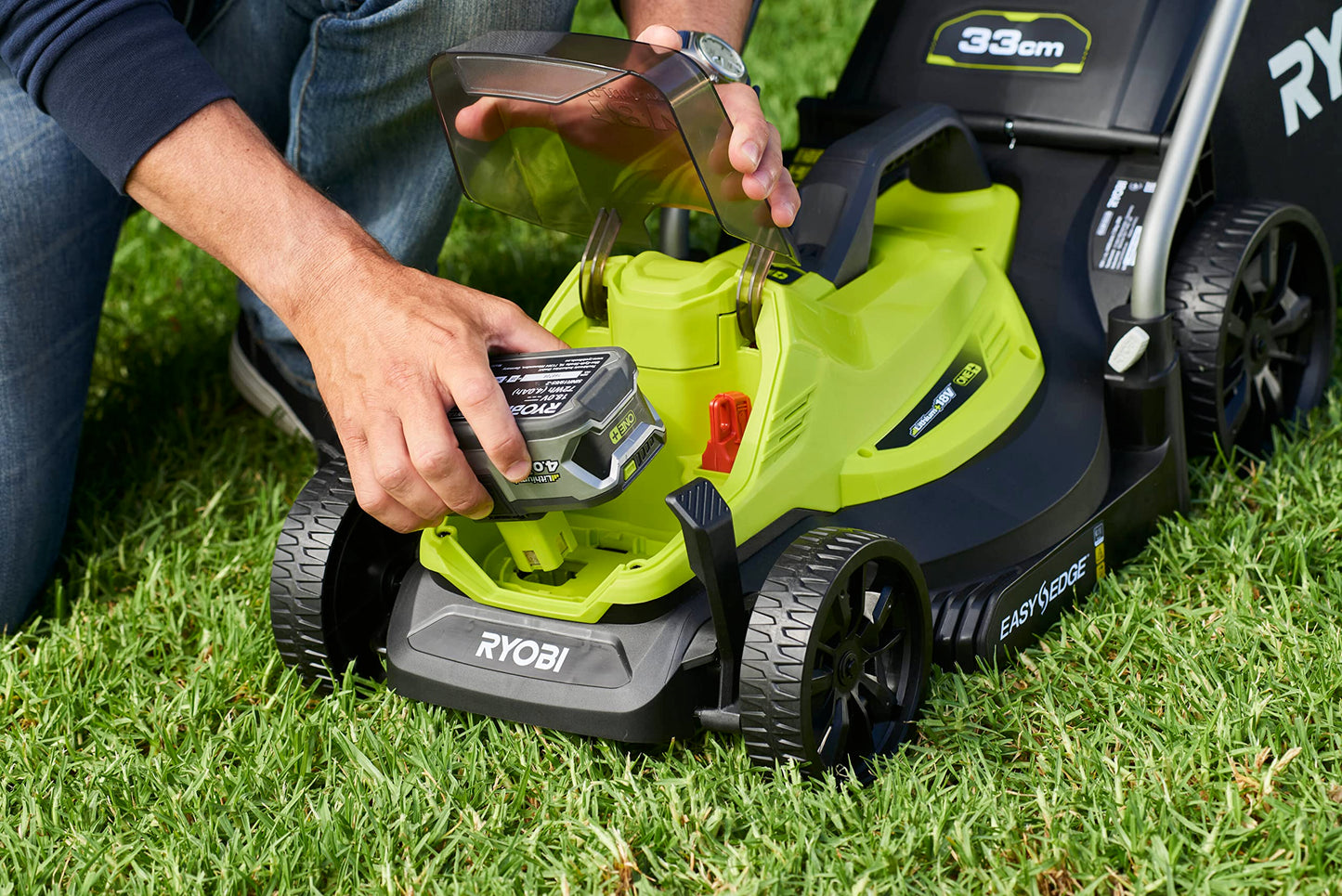 Ryobi 18V ONE+ Cordless Lawnmower and Grass Trimmer Kit (1 x 4.0Ah), Green
