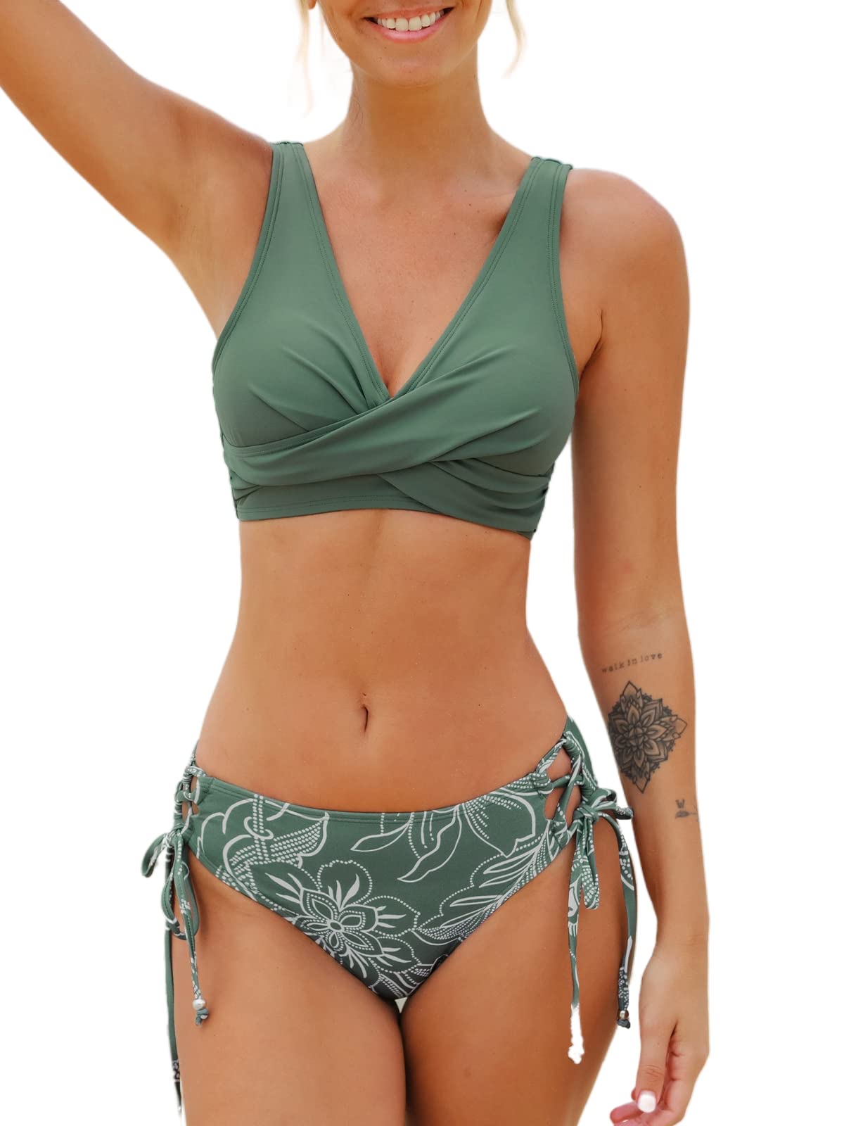 CUPSHE Women's Bikini Set Twist Front Tie Side Bikini Swimsuit Two Piece