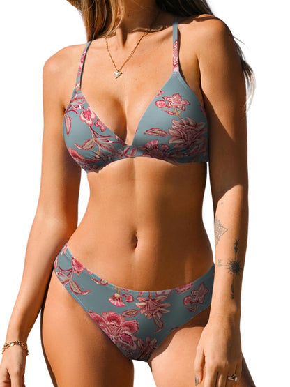 CUPSHE Women's Bikini Set Triangle Contrast Trim Bikini Swimsuit