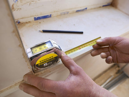 Stanley 033932 Powerlock Tape 5m Top Reader